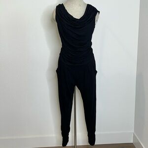 🔹 Les Lunes Sleeveless Drape Neck Jumpsuit